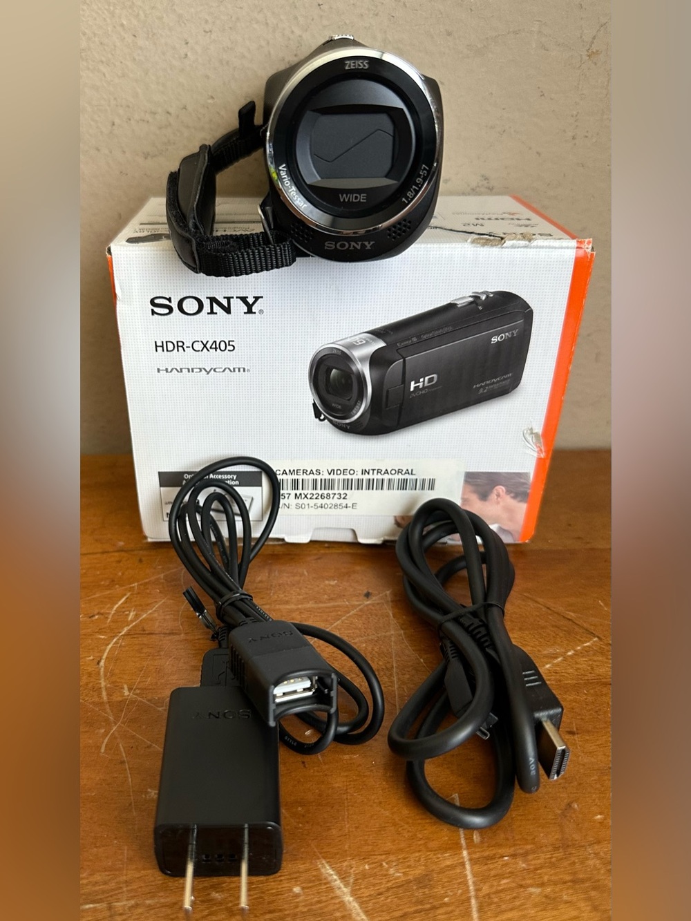 Sony HDR-CX405 Full 1080 HD 30x Optical Zoom 9.2MP CMOS Video Handycam Camcorder